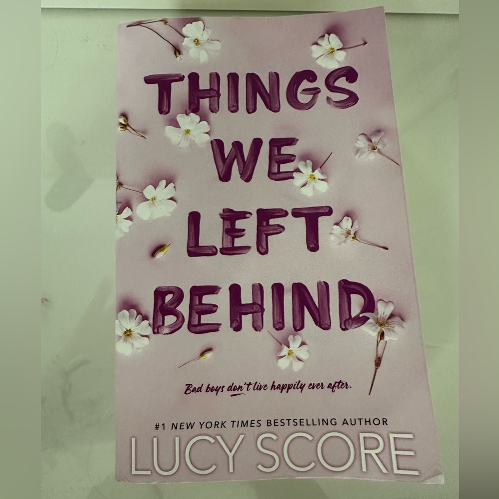 THINGS WE LEFT BEHIND by Lucy Score